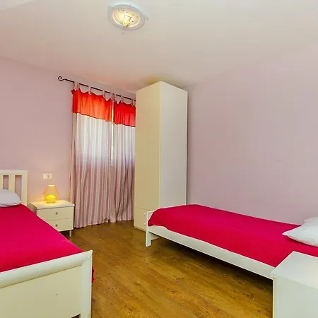 Apartments Pitesa Apartamento Omiš
