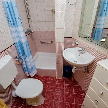 Apartamento Apartments Pitesa